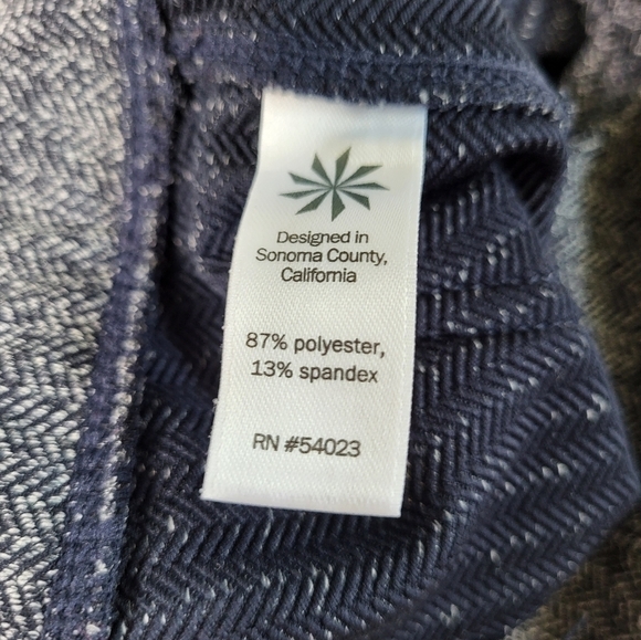 ATHLETA Herringbone Metro High Waisted Leggings. Medium Petite - Picture 14 of 16